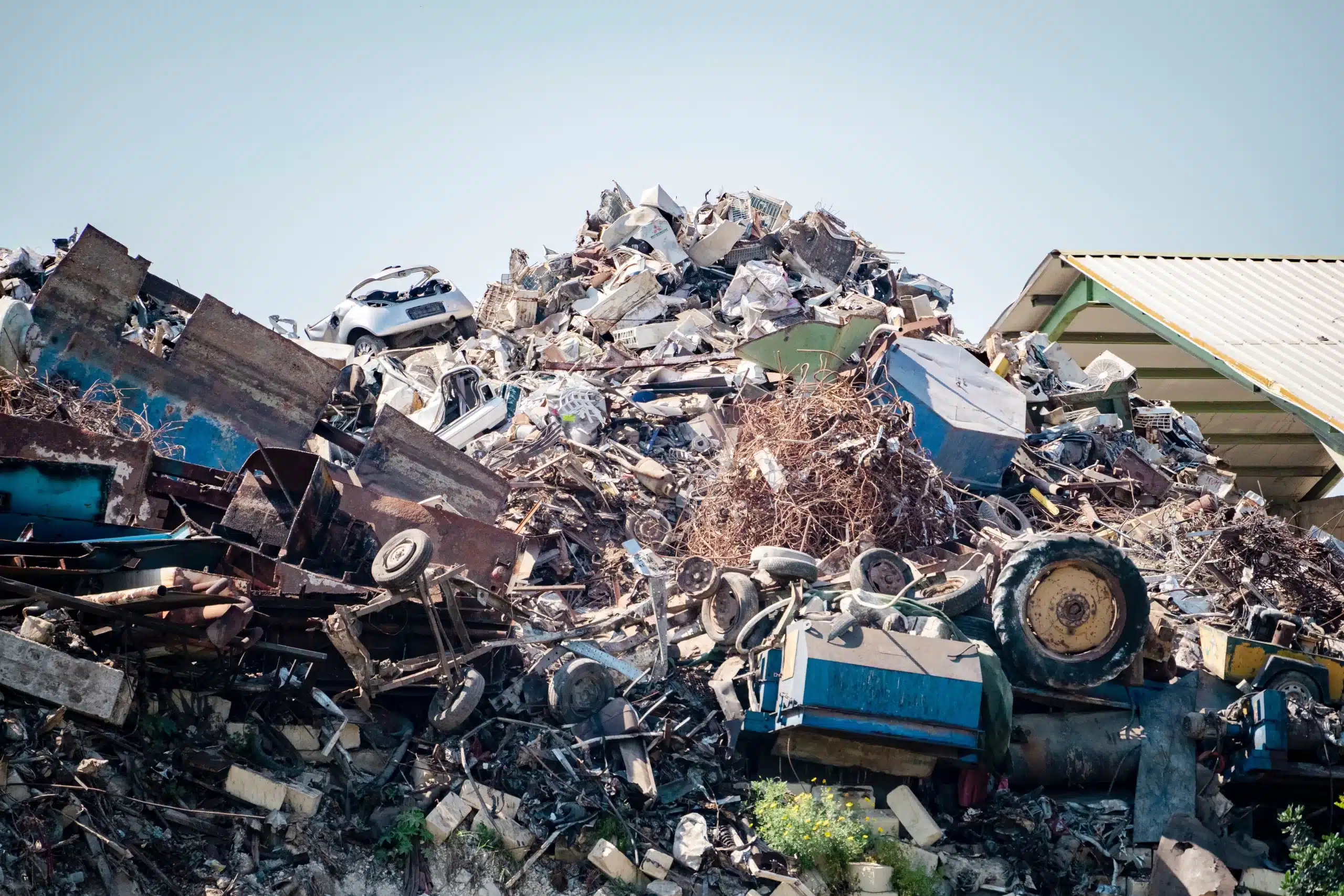 Can you put a microwave in the trash
