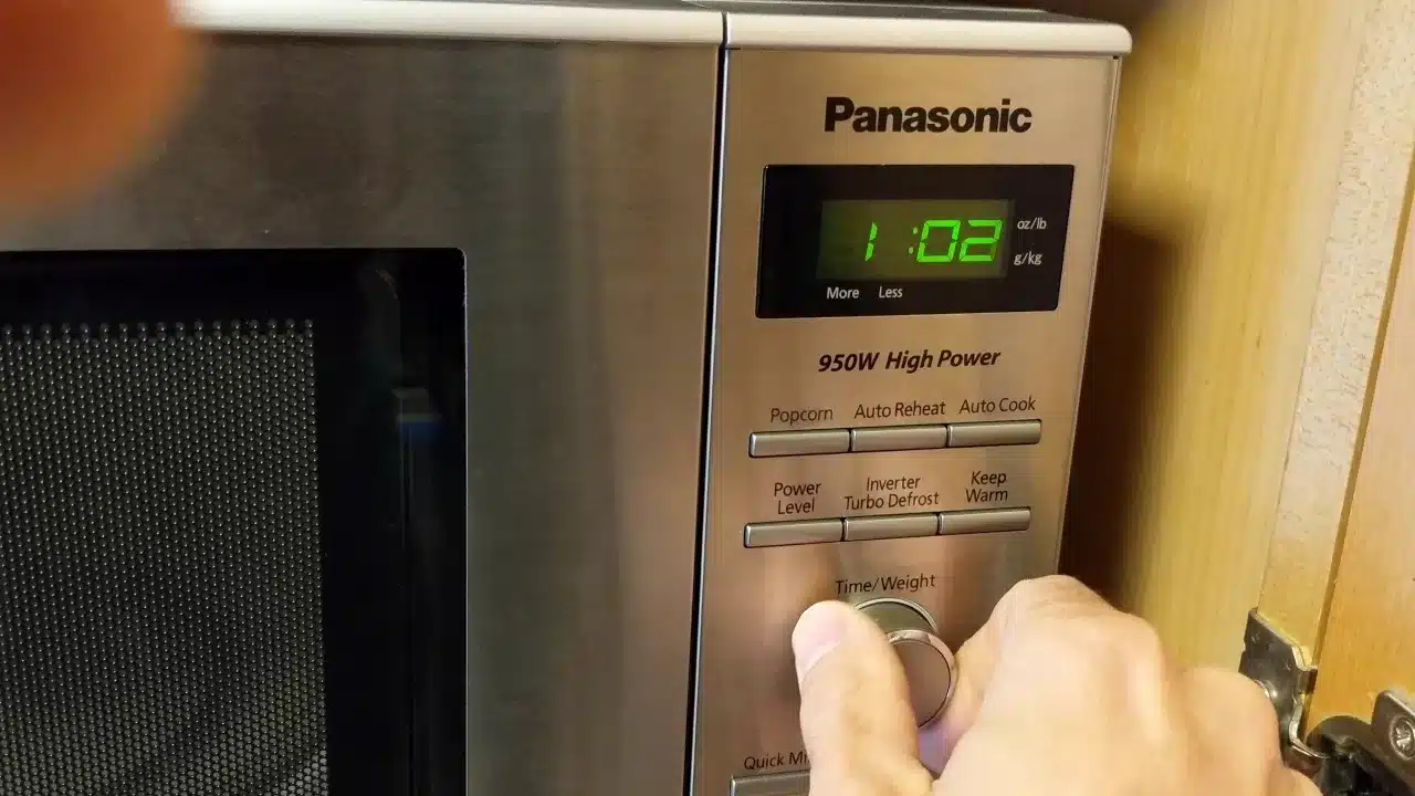 set-the-clock-on-panasonic-microwave