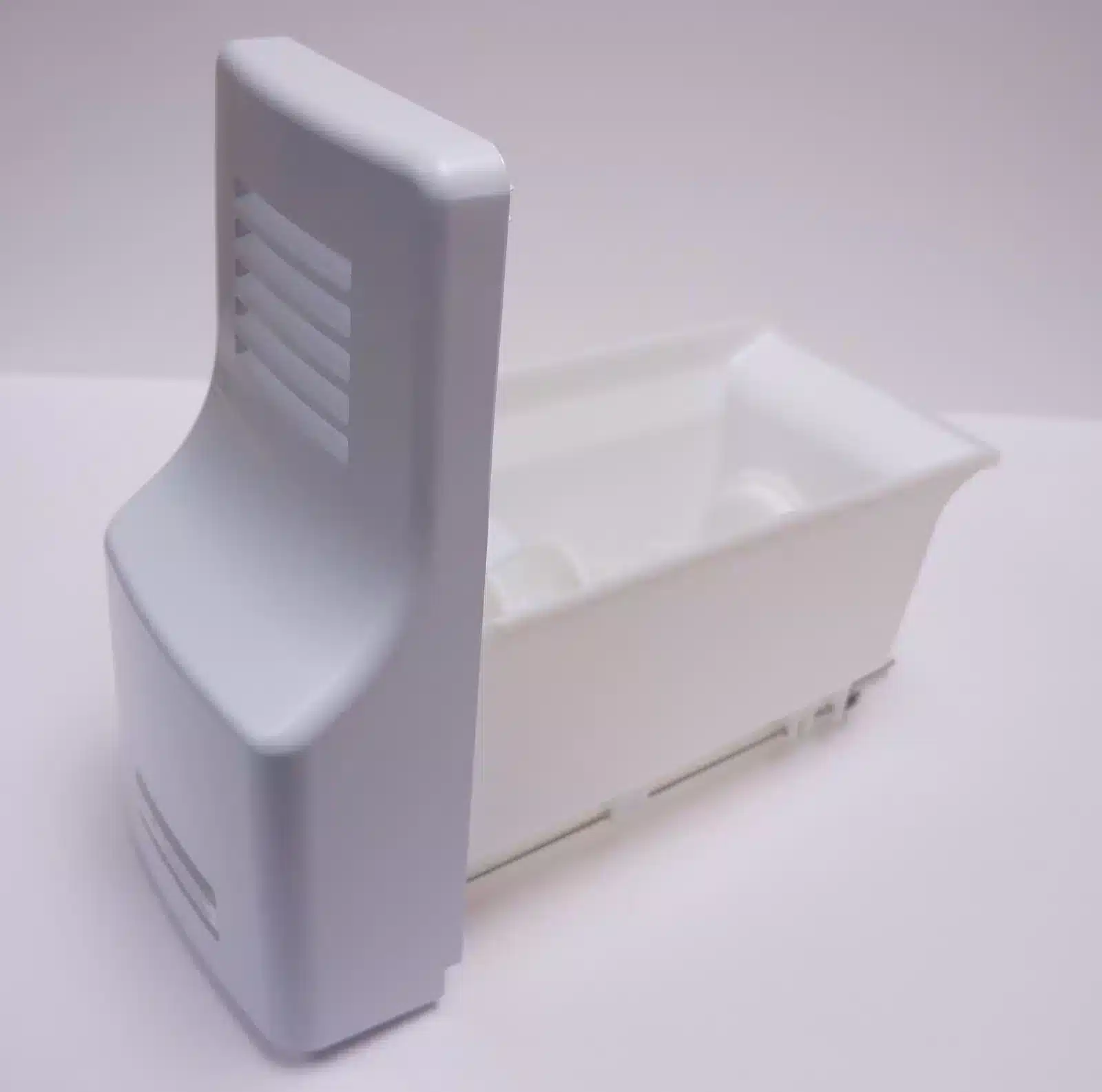 How To Remove The Ice Bucket From A Samsung Refrigerator
