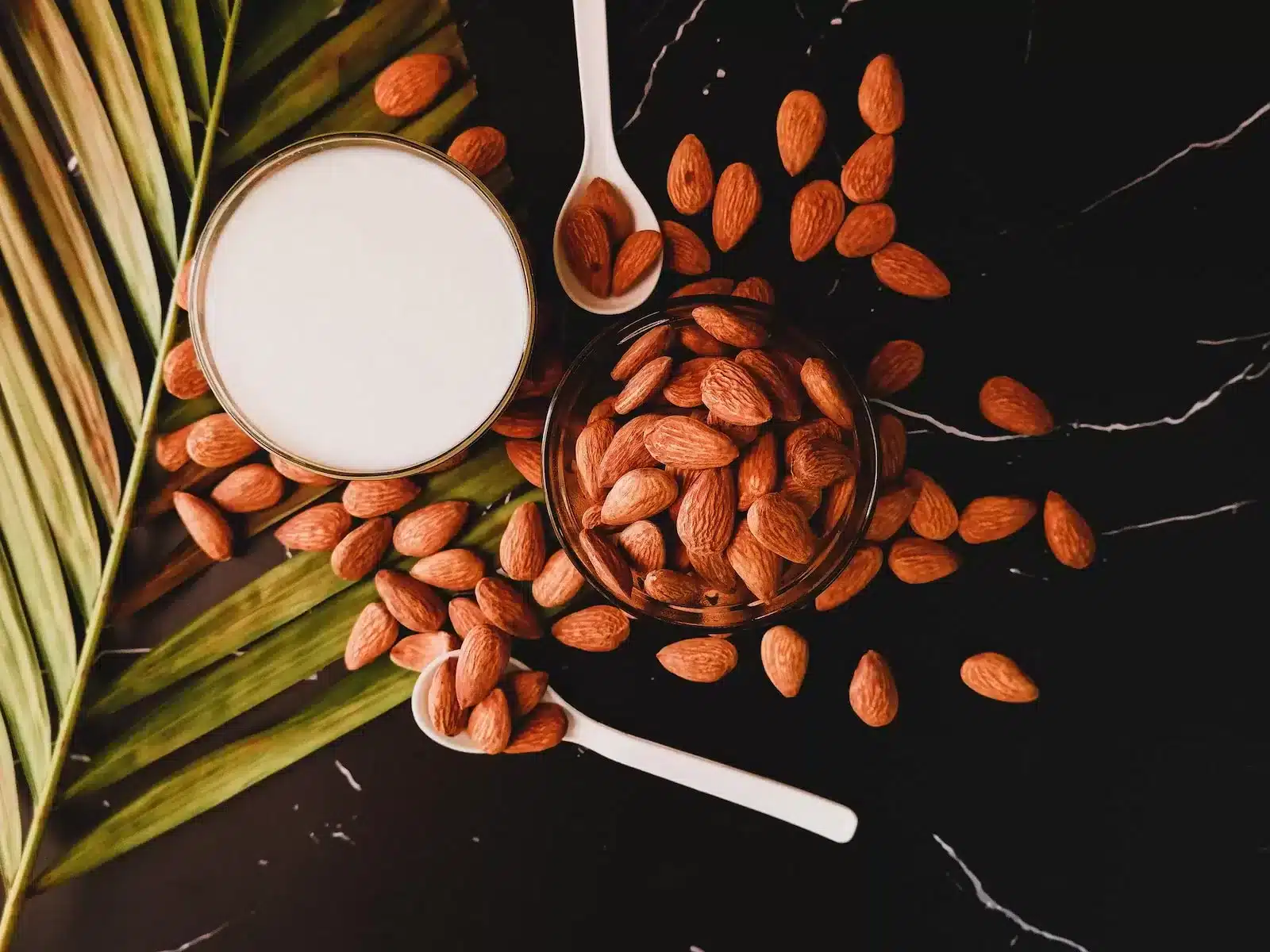 Does Almond Milk Need to Be Refrigerated?