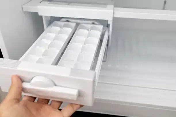 tips-to-prevent-and-stop-freezer-condensation