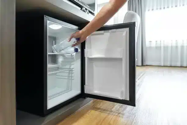 how-many-amps-does-a-mini-freezer-use