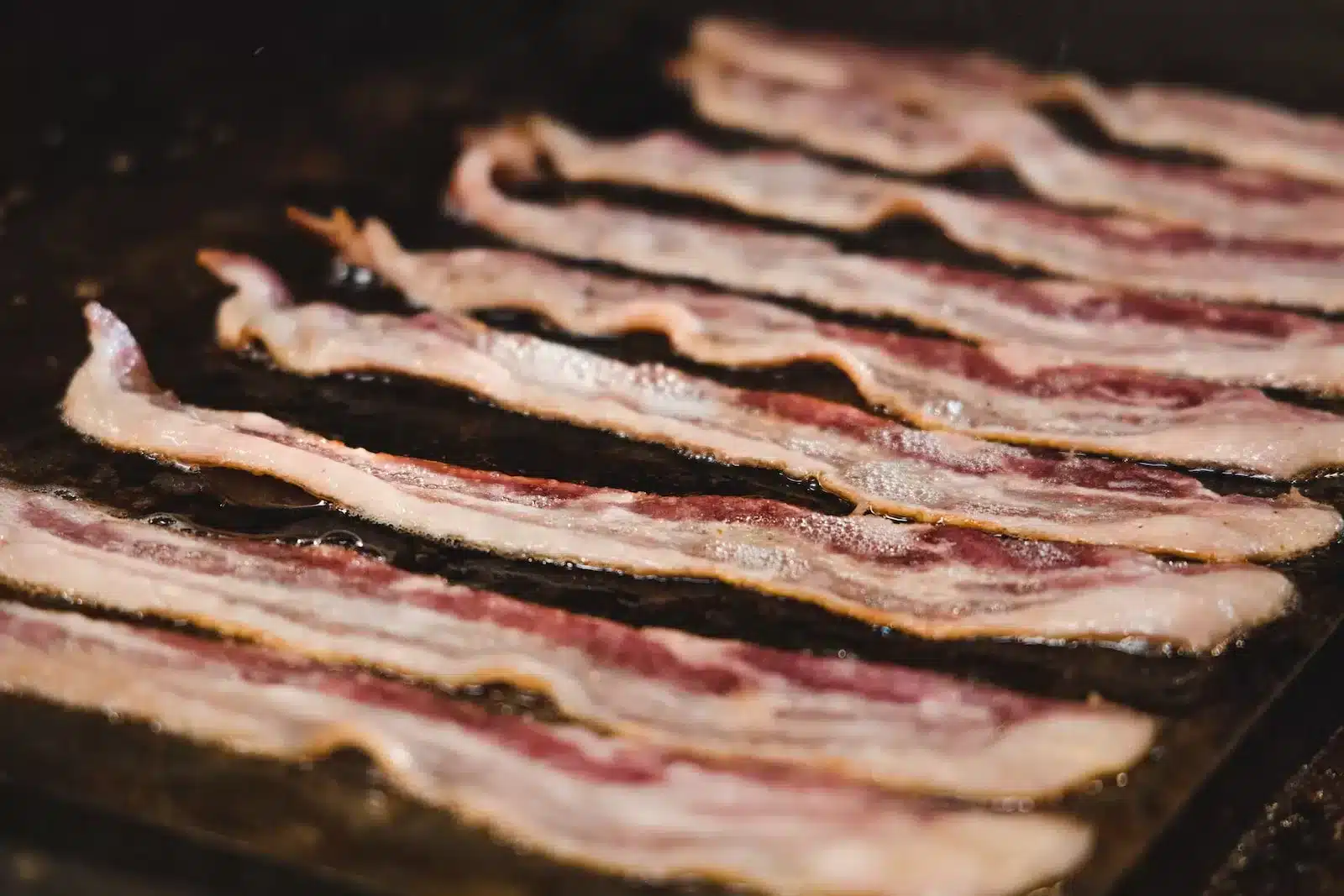 Defrost Bacon Using A Microwave