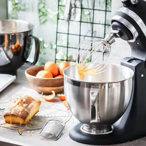 right-kitchenaid-attachment-for-baking-cakes