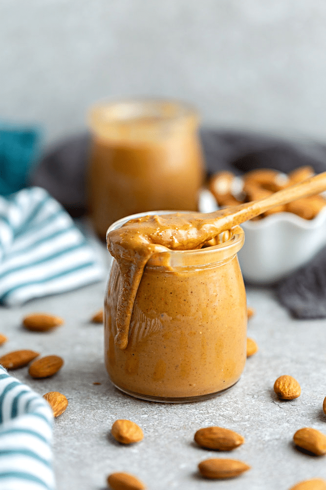 make-almond-butter-in-a-cuisinart-blender
